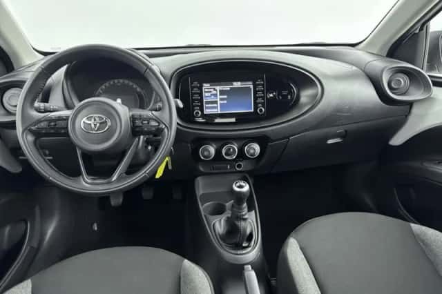 Toyota Aygo (2022) thumbnail 4