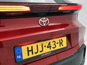 Toyota C-HR (2025) thumbnail 17