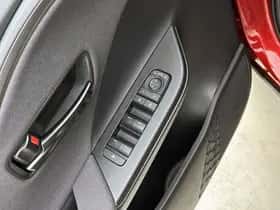 Toyota C-HR (2025) thumbnail 20