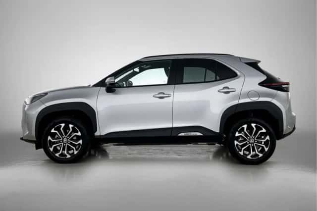 Toyota Yaris_Cross (2025) thumbnail 4
