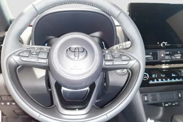 Toyota Yaris_Cross (2026) thumbnail 6