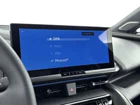 Toyota C-HR (2025) thumbnail 25