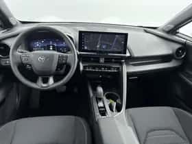 Toyota C-HR (2025) thumbnail 4