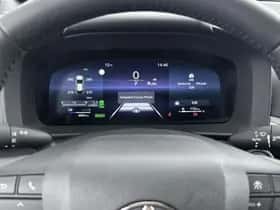 Toyota C-HR (2025) thumbnail 5