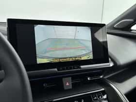 Toyota C-HR (2025) thumbnail 8
