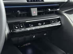 Toyota C-HR (2025) thumbnail 10