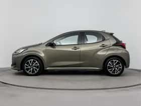 Toyota Yaris (2021) thumbnail 3