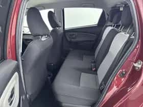 Toyota Yaris (2020) thumbnail 16