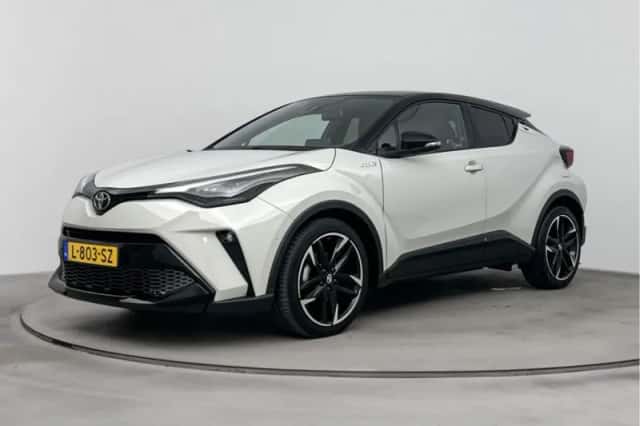 Toyota C-HR (2021) thumbnail 1