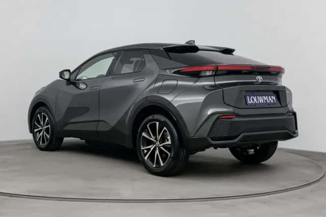 Toyota C-HR (2026) thumbnail 3
