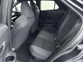 Toyota C-HR (2026) thumbnail 23