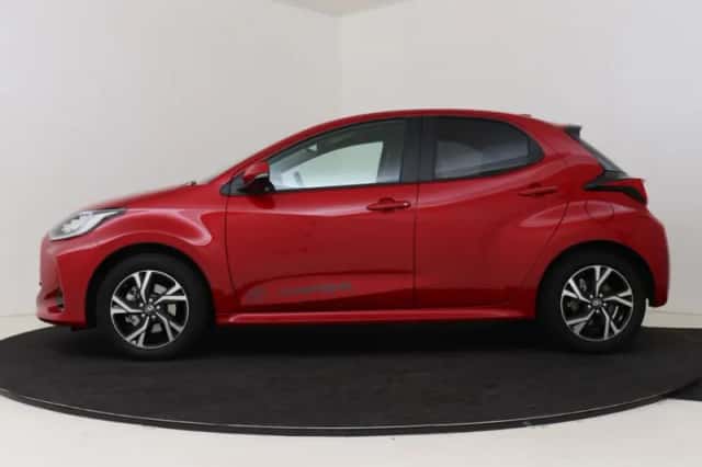 Toyota Yaris (2026) thumbnail 2
