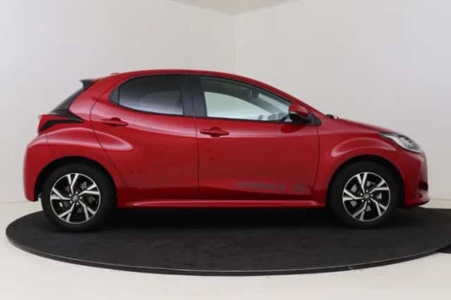 Toyota Yaris (2026) thumbnail 3
