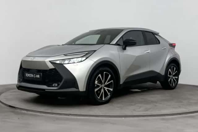 Toyota C-HR (2025) thumbnail 1