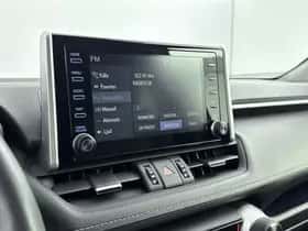 Toyota RAV4 (2022) thumbnail 8