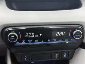 Toyota Yaris (2023) thumbnail 9