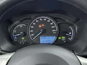 Toyota Yaris (2019) thumbnail 5