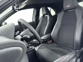 Toyota Yaris_Cross (2024) thumbnail 15