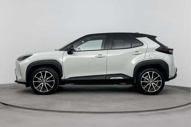 Toyota Yaris_Cross (2024) thumbnail 3