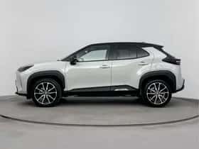 Toyota Yaris_Cross (2024) thumbnail 3