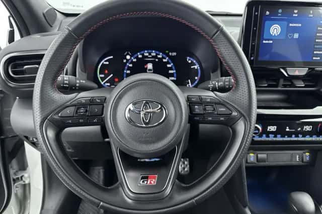 Toyota Yaris_Cross (2024) thumbnail 6