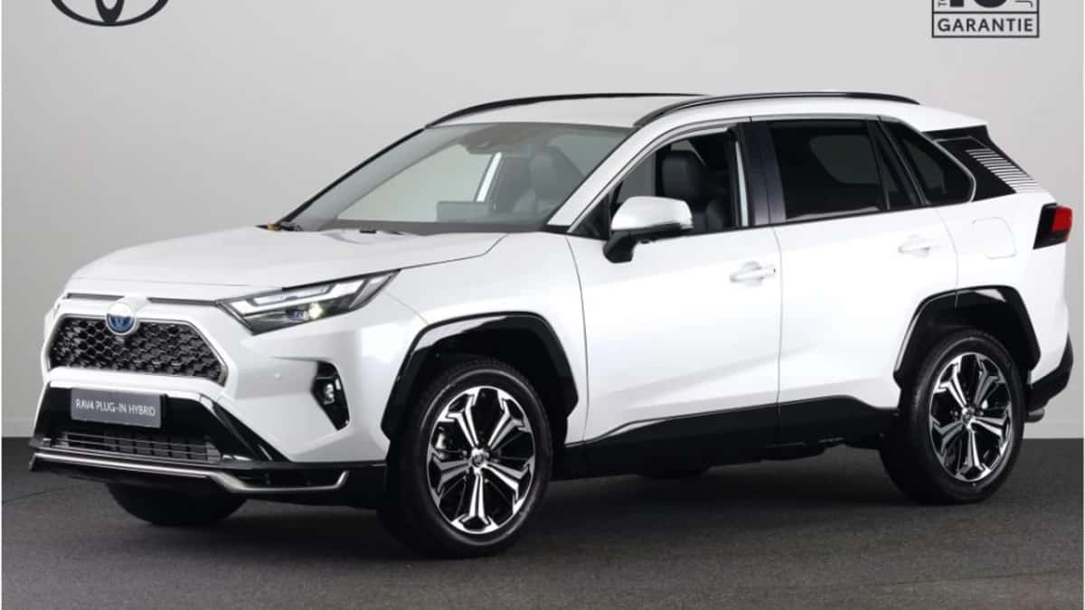 Toyota RAV4 (2026) — foto 1