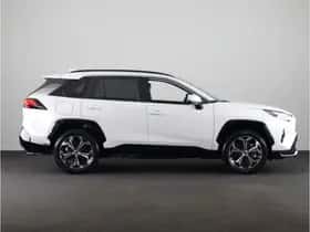 Toyota RAV4 (2026) thumbnail 3
