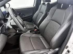 Toyota Yaris (2023) thumbnail 15