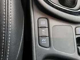 Toyota Yaris (2023) thumbnail 24