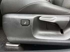 Toyota Yaris (2023) thumbnail 36