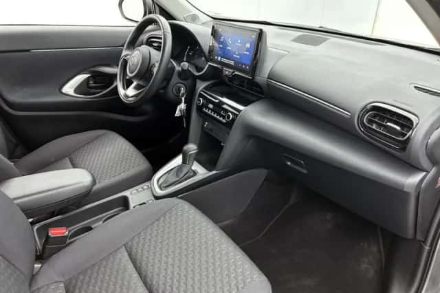 Toyota Yaris_Cross (2024) thumbnail 6