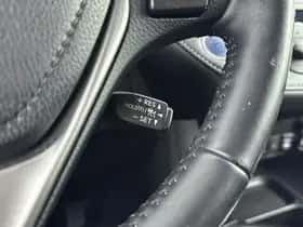 Toyota RAV4 (2017) thumbnail 15