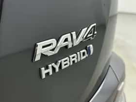 Toyota RAV4 (2017) thumbnail 18