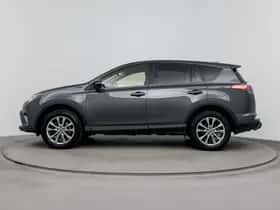 Toyota RAV4 (2017) thumbnail 3