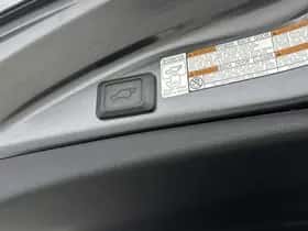 Toyota RAV4 (2017) thumbnail 25