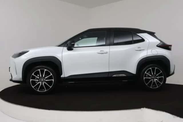 Toyota Yaris_Cross (2026) thumbnail 3