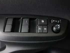 Toyota Yaris_Cross (2026) thumbnail 32