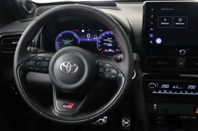 Toyota Yaris_Cross (2026) thumbnail 6