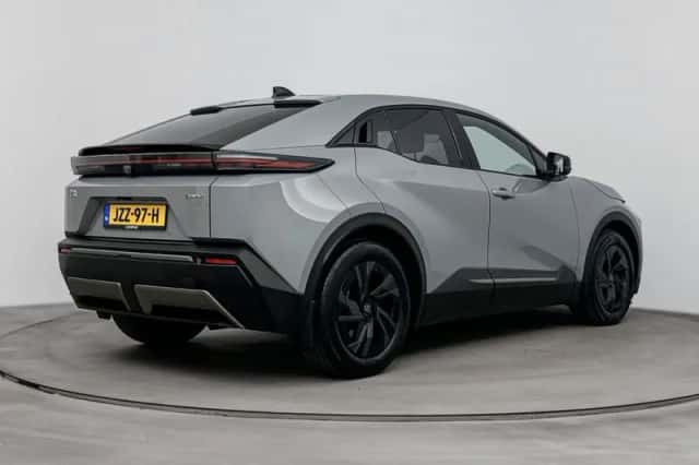 Toyota C-HR+ (2026) thumbnail 2
