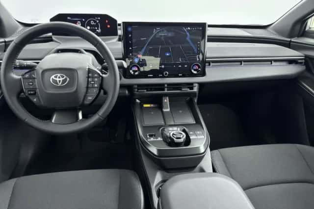 Toyota C-HR+ (2026) thumbnail 4