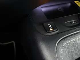 Toyota Corolla_Touring_Sports (2024) thumbnail 18
