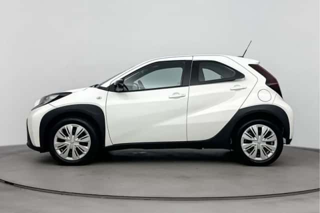 Toyota Aygo (2024) thumbnail 3