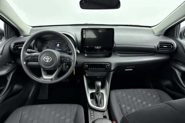 Toyota Yaris (2026) thumbnail 3