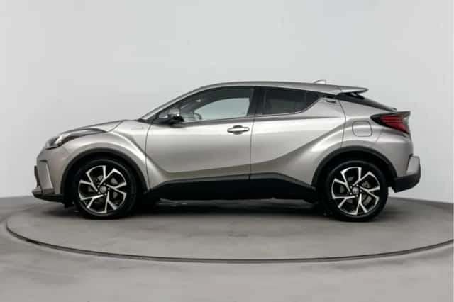 Toyota C-HR (2020) thumbnail 3
