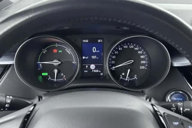 Toyota C-HR (2020) thumbnail 5