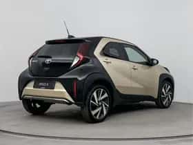 Toyota Aygo (2022) thumbnail 2