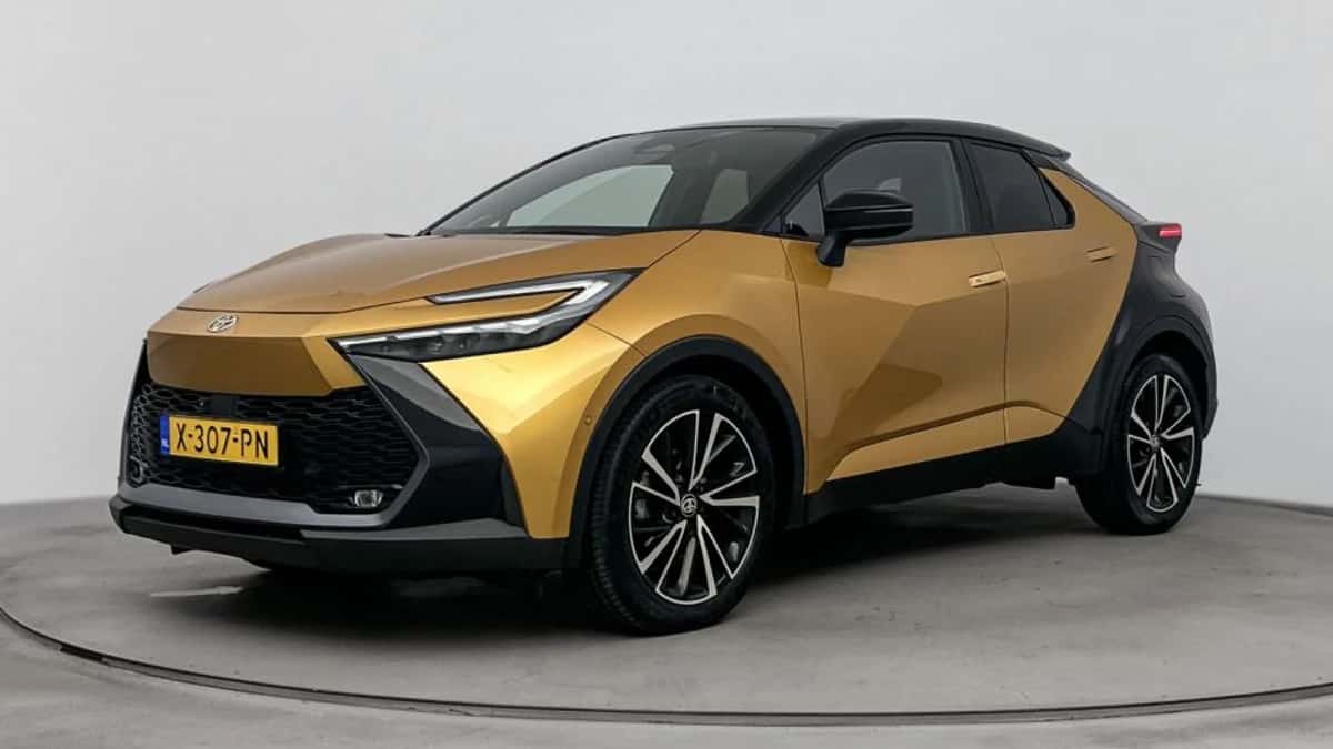 Toyota C-HR (2024) — foto 1
