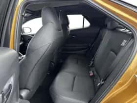 Toyota C-HR (2024) thumbnail 18