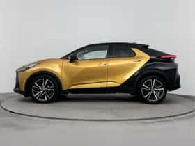 Toyota C-HR (2024) thumbnail 3