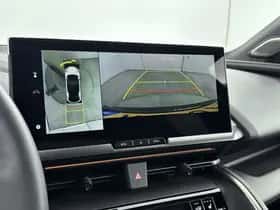 Toyota C-HR (2024) thumbnail 9